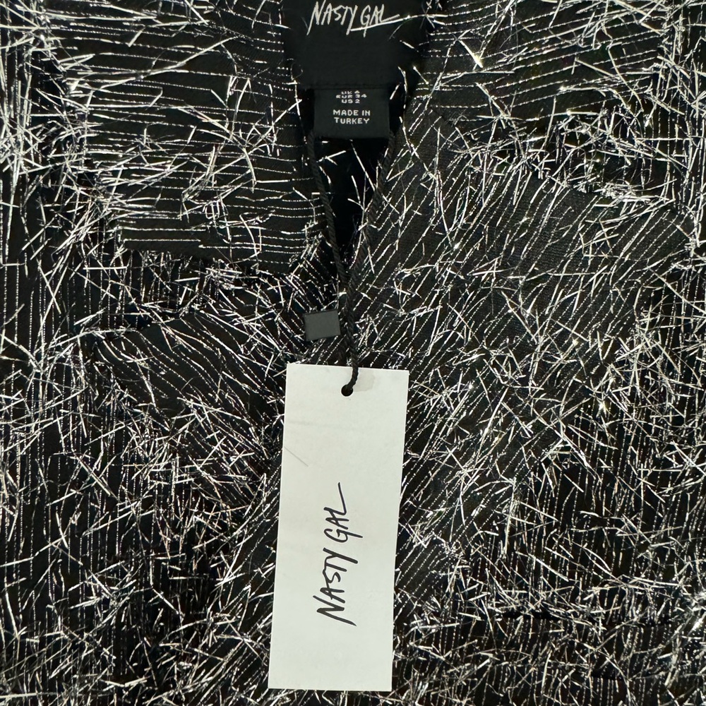 NASTY GAL Tinsel Cropped Blazer - Picture 5 of 6